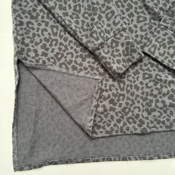 American Eagle AE Soft & Sexy Plush Sweater Gray Leopard Long-Sleeve V-Neck S - Picture 7 of 11